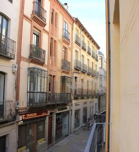 Encanto Celta, Super Centrico Con Parking Incluido Ávila